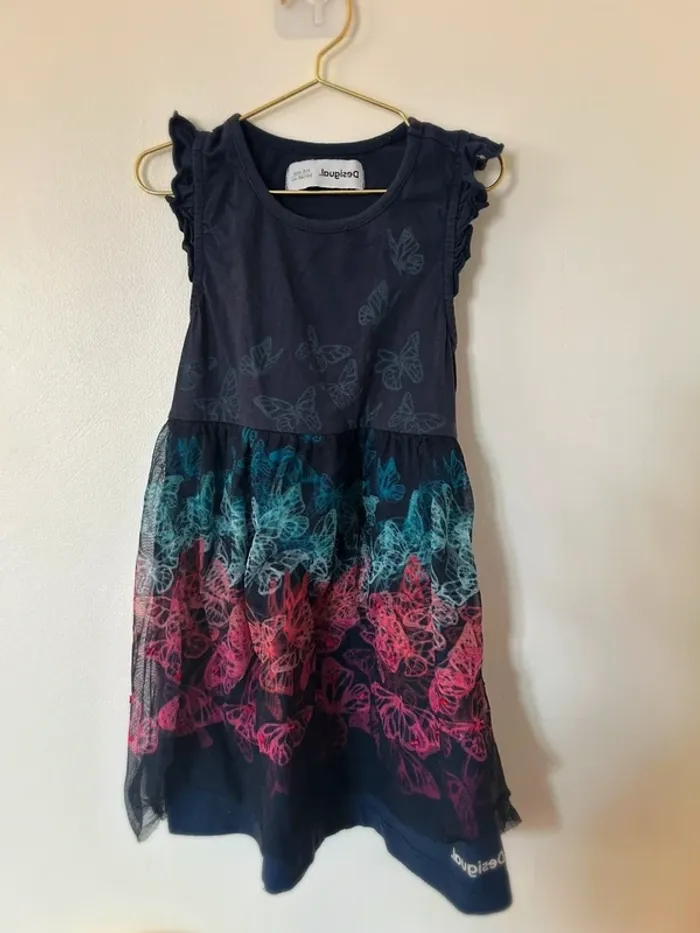 Robe desigual taille 3 ans en très bon état - photo numéro 2