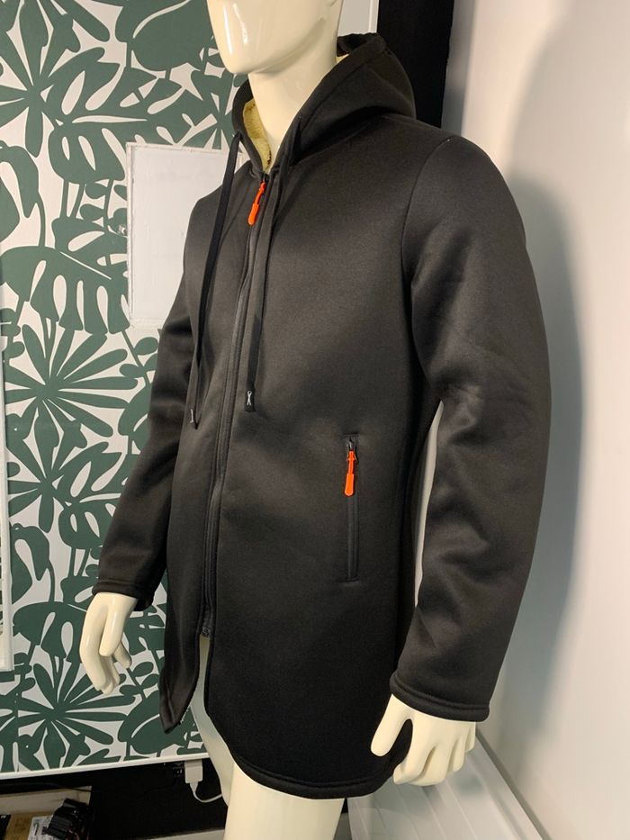 Veste à capuche long et noir - photo numéro 5