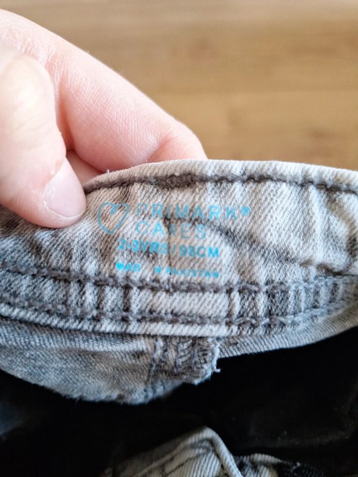 Jean délavé - photo numéro 3