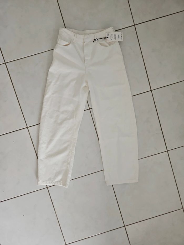 Jean femme blanc zara The ZW taille 36 Neuf cont5 - photo numéro 2
