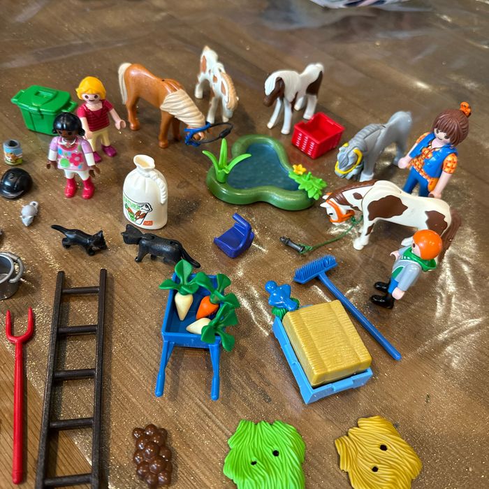Petit lot de Playmobil chevaux et personnage - photo numéro 3