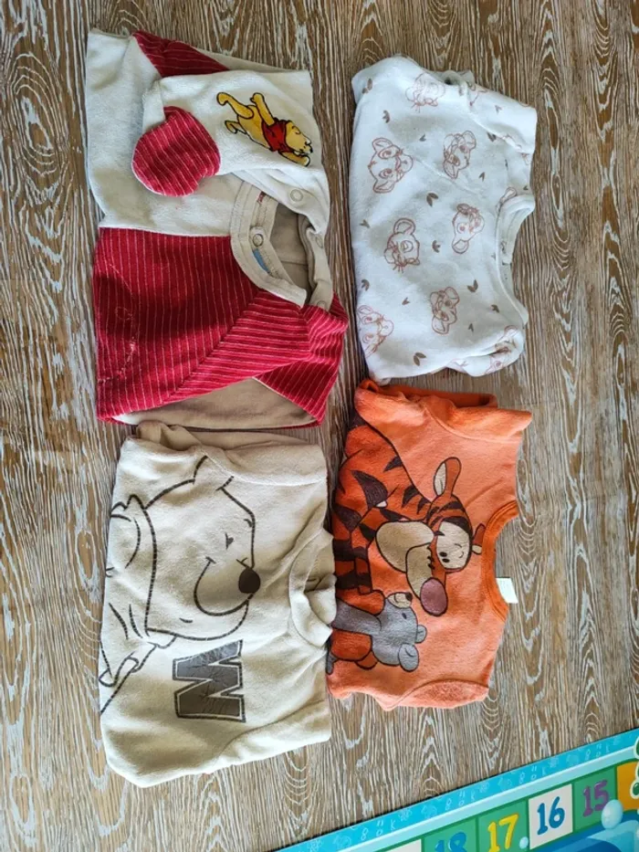 🍁 lot de 4 pyjamas Disney taille 3 mois 🍁