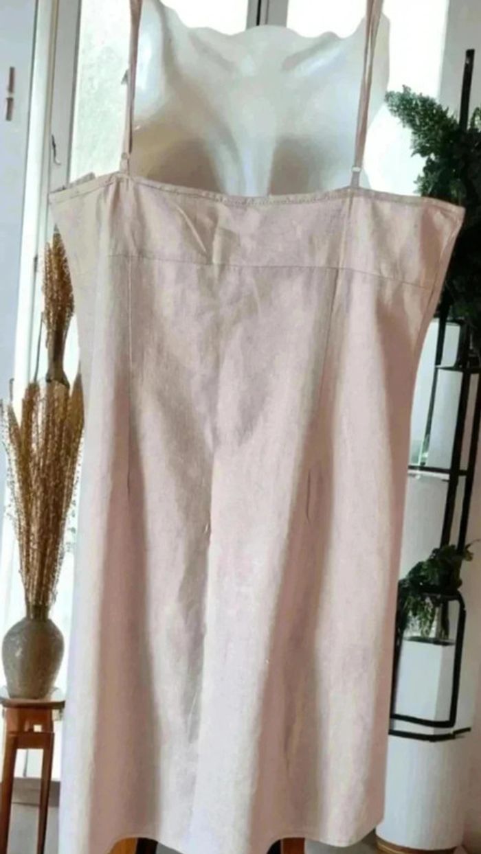 Robe a bretelles en lin beige 🌹40🌹 cache - photo numéro 2