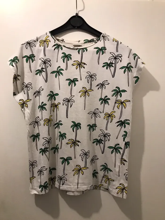 Haut t-shirt Zara imprimé manches courtes blanc vert taille 14ans