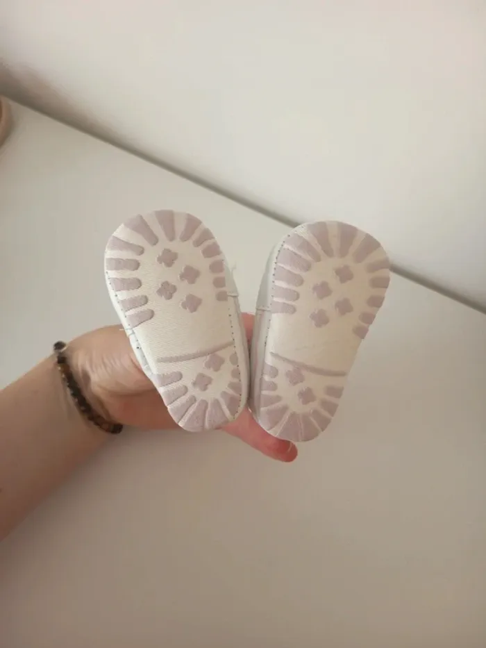 Chaussons argenté - photo numéro 3
