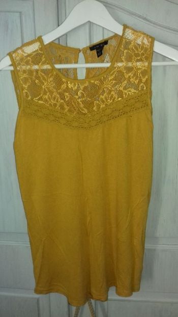 tunique avec dentelles. moutarde.T L