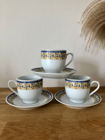 Lot de 3 tasses à café et soucoupes en céramique bleue et jaune