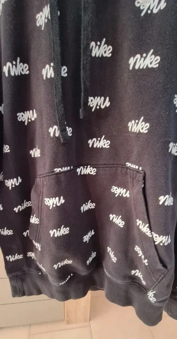 Sweat à capuche Nike taille XS - photo numéro 7