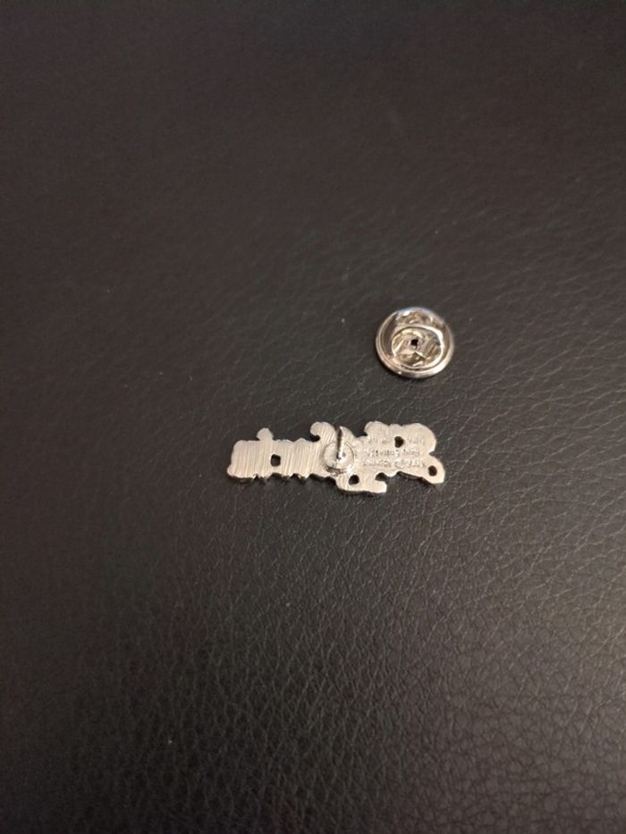 Pin's nom Serpentard Harry Potter - photo numéro 2