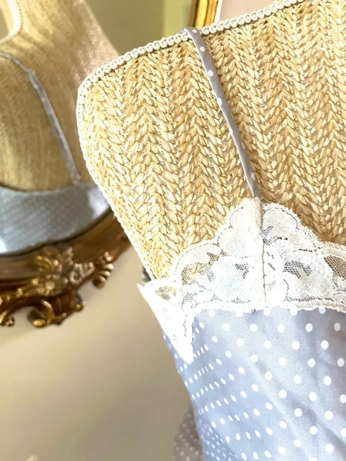 Sublime Top fine bretelle à Pois satiné et dentelle blanche taille 36 Côté Femme - photo numéro 8