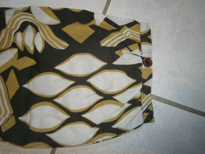 Blouse manches 3/4 motifs asymétriques J. RIU Taille 42 - photo numéro 7