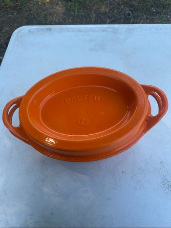 Cocotte en fonte  de la marque doufeu