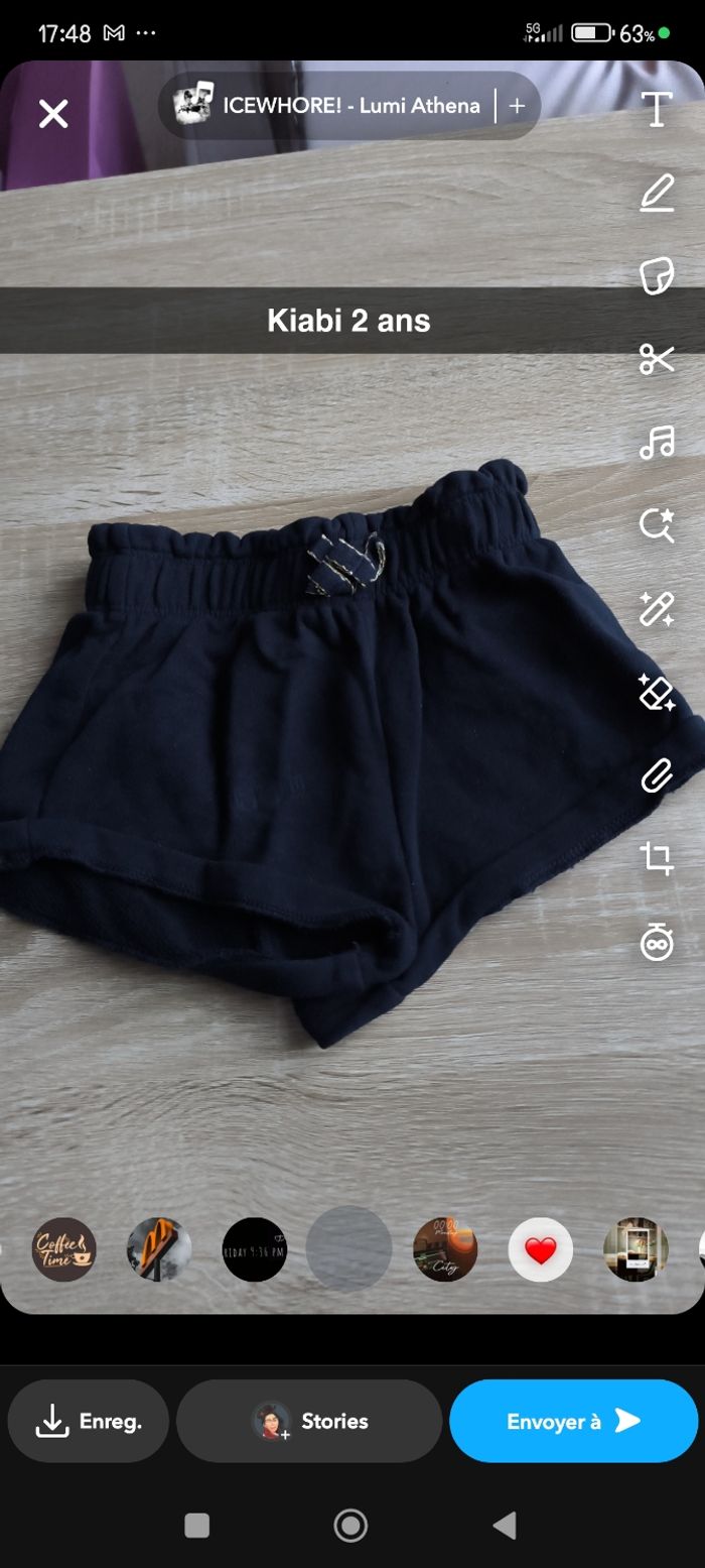 Short 2 ans