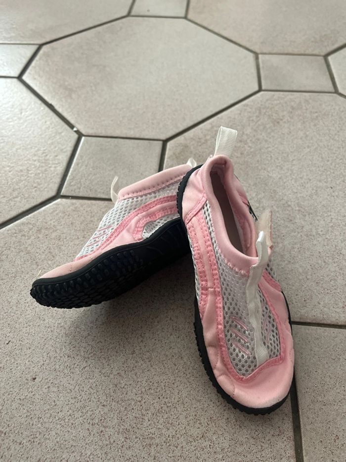 Chaussures aquatiques pointure 27 - 28 - photo numéro 4