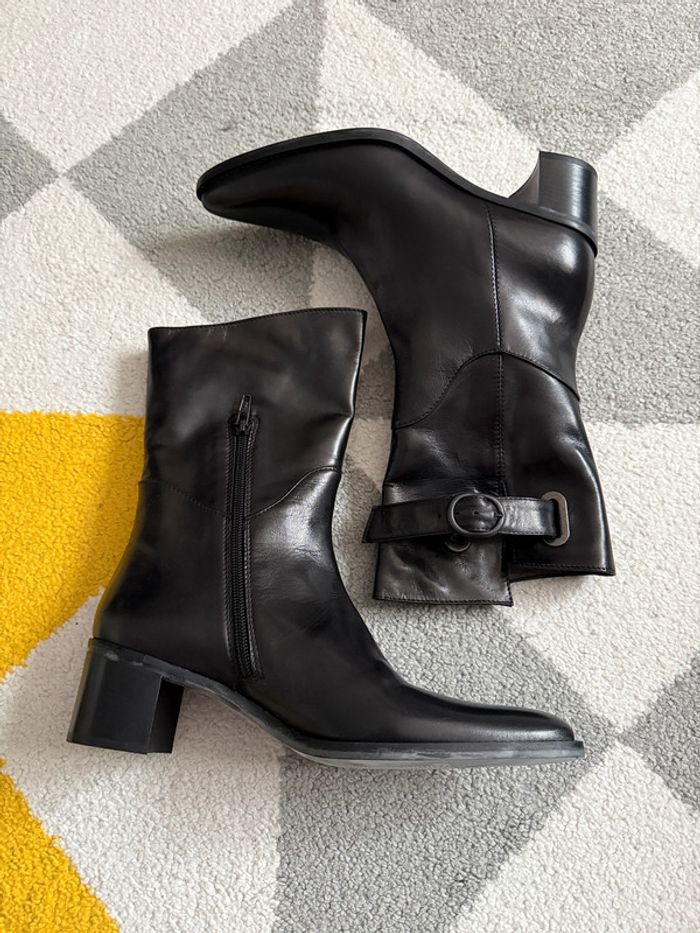Botte mi-haute en cuir ivoire Taille 37 - photo numéro 2