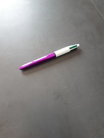 Bic 4 couleurs shine violet neuf