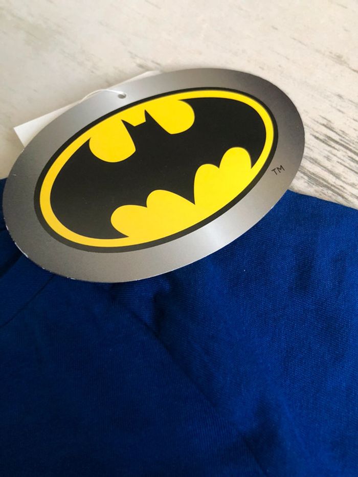 Tee-shirts et shorts neufs - photo numéro 9