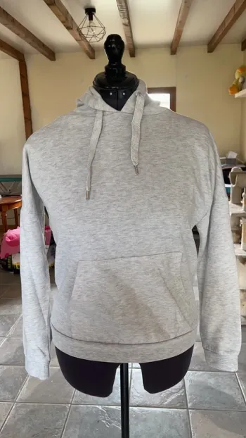 Pull gris