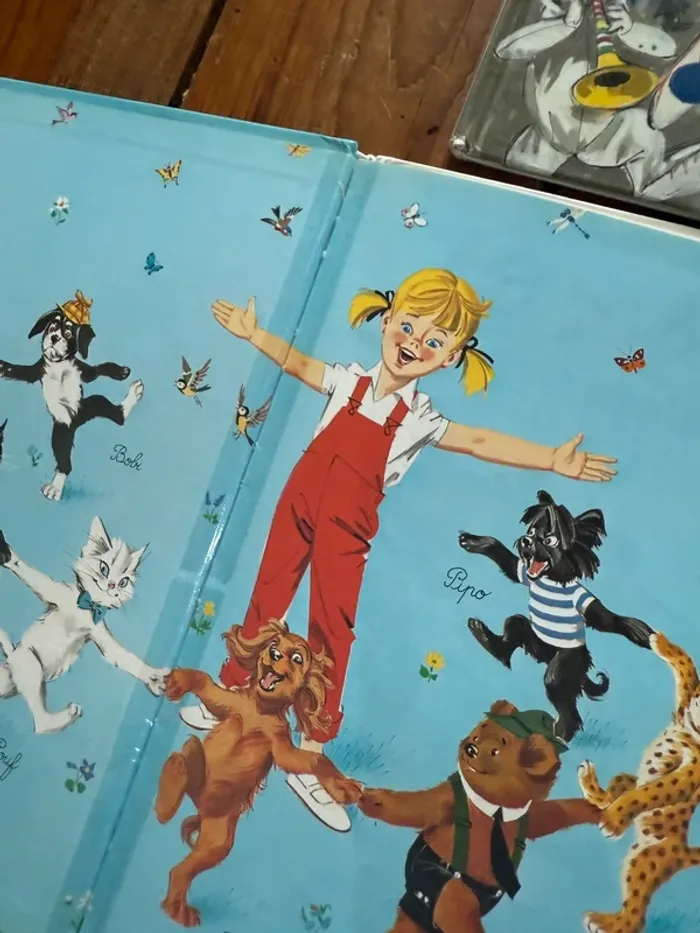 État moyen - Blanc vintage - Lot de 18 livres bd albums Caroline Pierre Probst - photo numéro 6