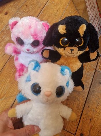 Lot de 3 peluches " gros yeux "