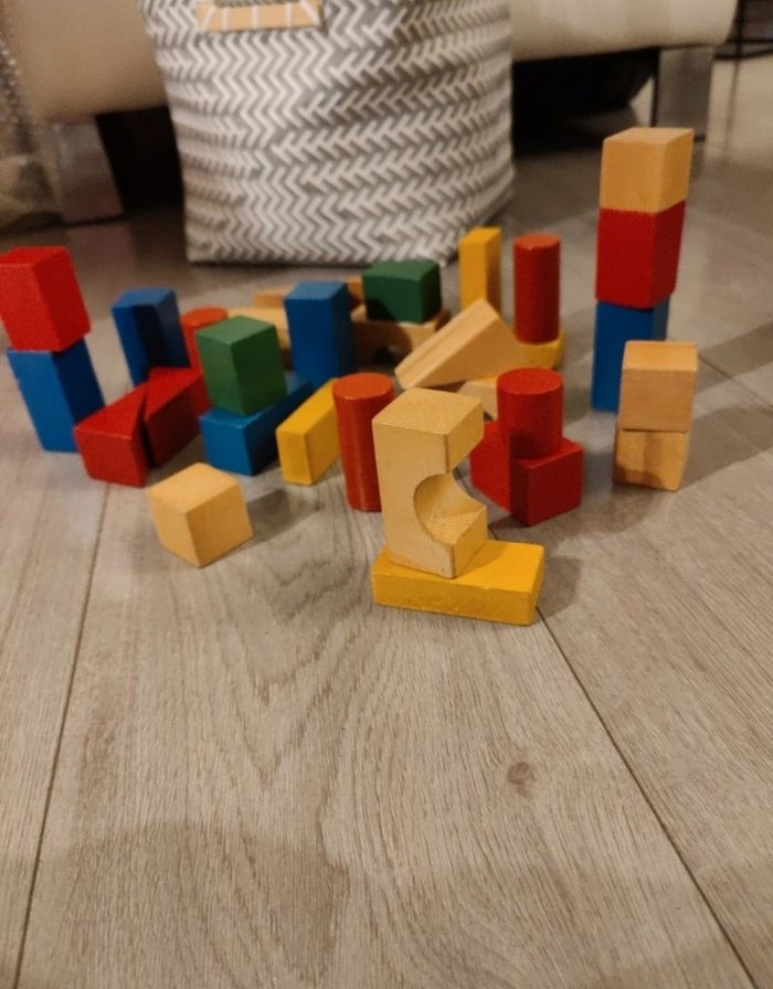 Jeu de construction en bois multiples formes - photo numéro 2