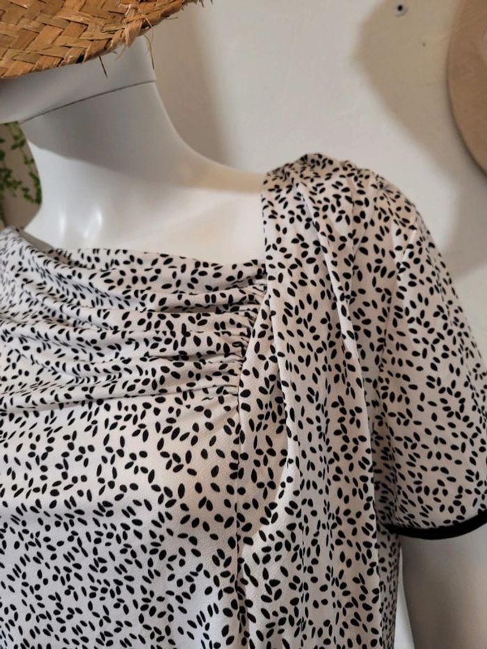 T shirt avec drapé devant - photo numéro 4