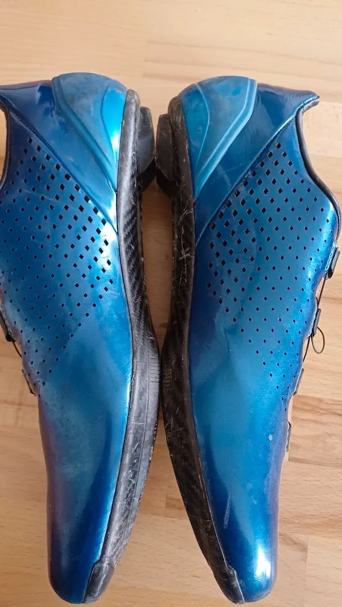 Chaussures cyclisme taille 44 semelle en carbone - photo numéro 3