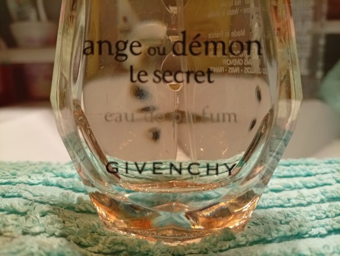 Ange ou démon le secret - photo numéro 2