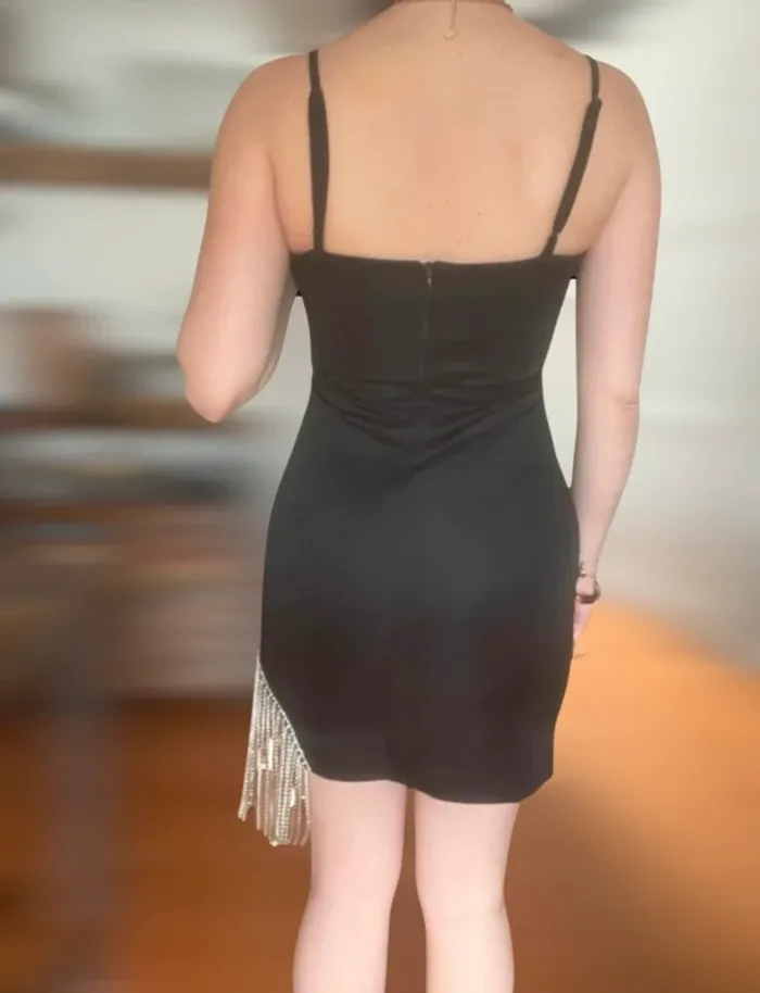 Robe moulante noir décolleté sexy à strass - photo numéro 3