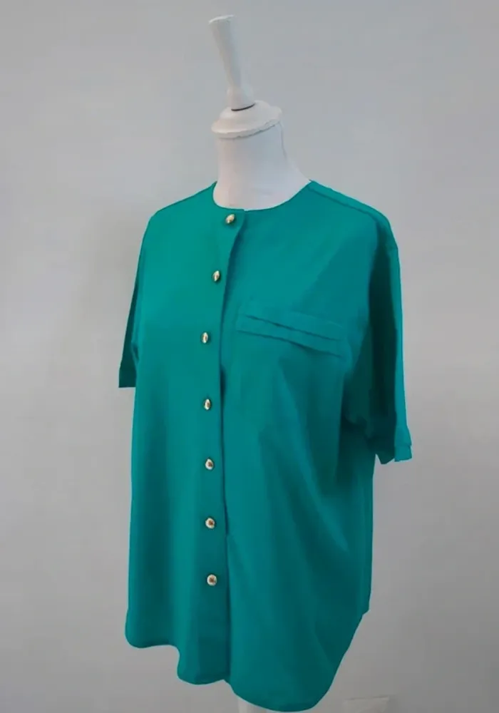 Chemise manches courtes en coton verte avec boutons dorés XL 42 - photo numéro 2
