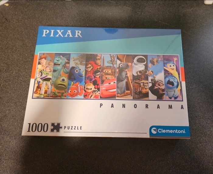 Puzzle 1000 pièces modèle pixar panorama neuf