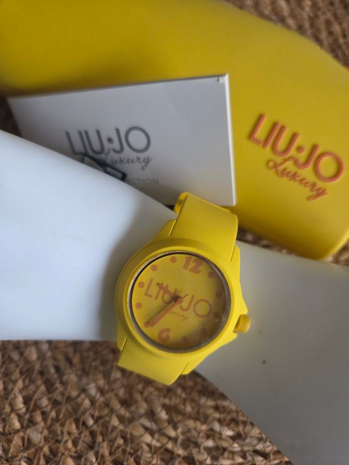 Montre Liu Jo. Neuve. Jaune - photo numéro 3