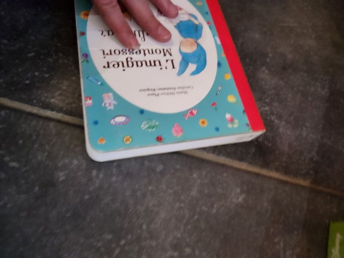 Livre bébé : L'imagier Montessori de Balthazar - photo numéro 4