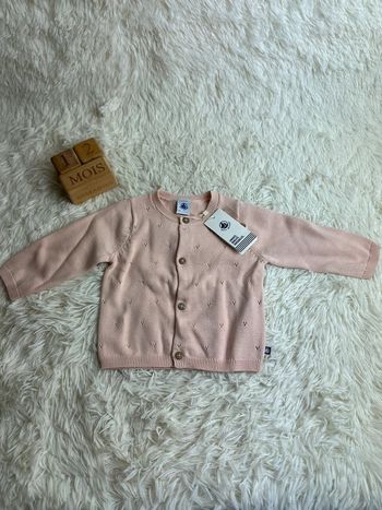 Cardigan rose petit bateau taille 12 mois