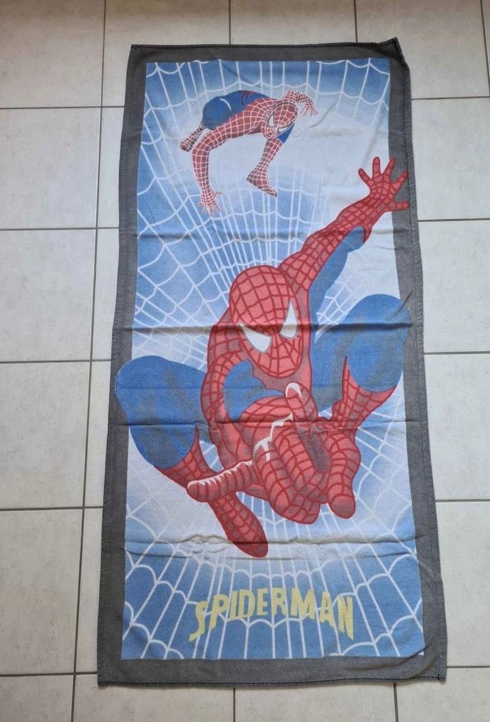 Serviette de plage  spiderman