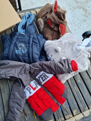 Lot combinaisons hiver + veste 3 mois