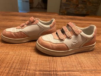 Basket pataugas 35 rose paillette et blanche