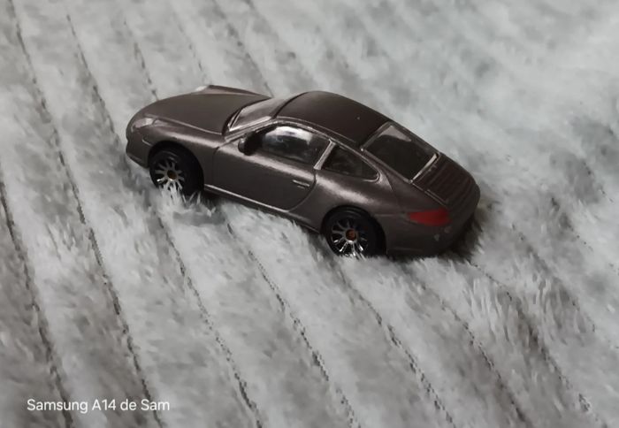 Porsche 911 carrera majorette - photo numéro 2