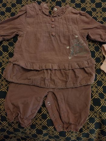 Lot 2 ensemble  1 mois