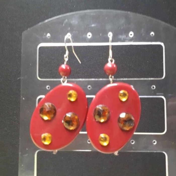 Boucles d'oreilles ovales avec ronds bordeaux - photo numéro 4
