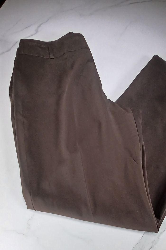 Pantalon Alain Manoukian – droit chic – Taille 38/40 – Très bon éta - photo numéro 2