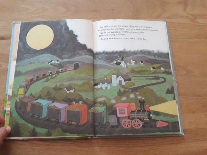 Livre Dumbo héros du cirque - photo numéro 10