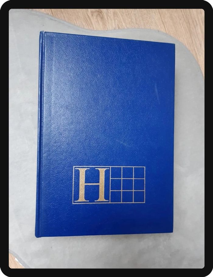Dictionnaire édition de 1994 "hachette" en très bon état