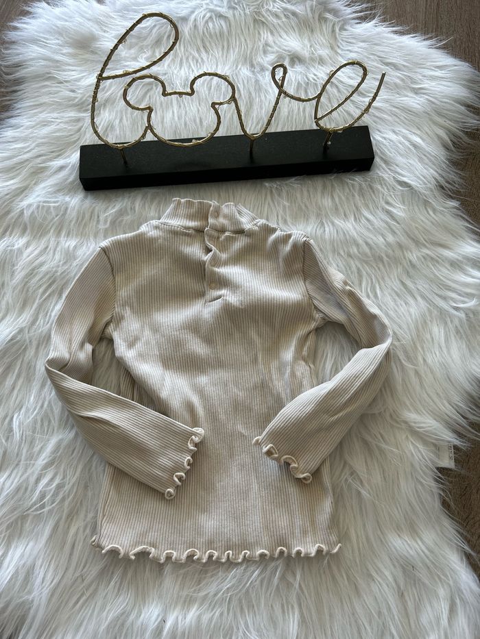 Très beau pull fin minnie Disney taille 36 mois - photo numéro 3