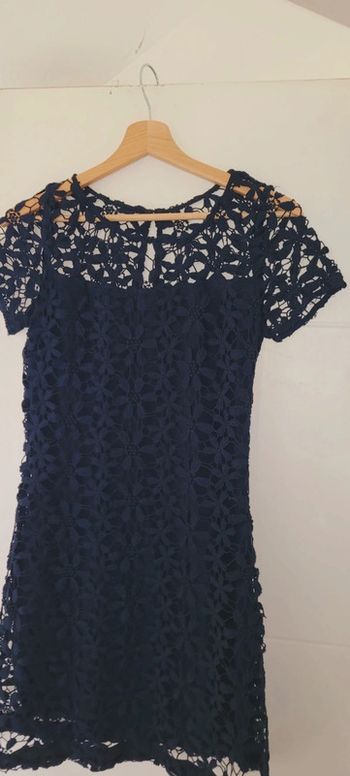 Superbe robe crochet doublée marine Hollister taille 36 parfait état