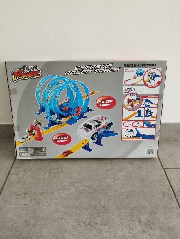 Circuit voitures looping NEUF - photo numéro 2