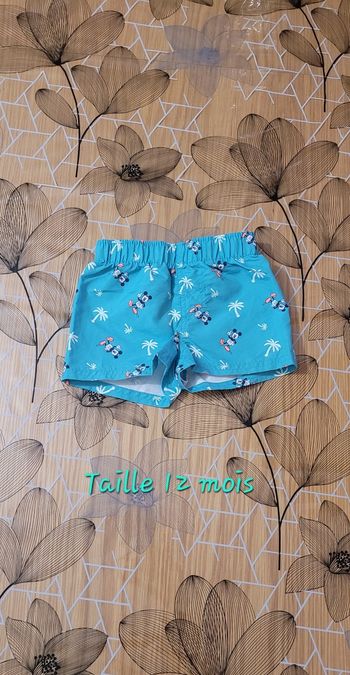 Short de bain Disney taille 12 mois