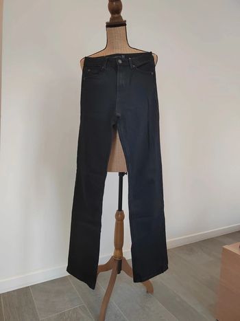 Jean en denim noir D98 taille 34 Stradivarius Neuf