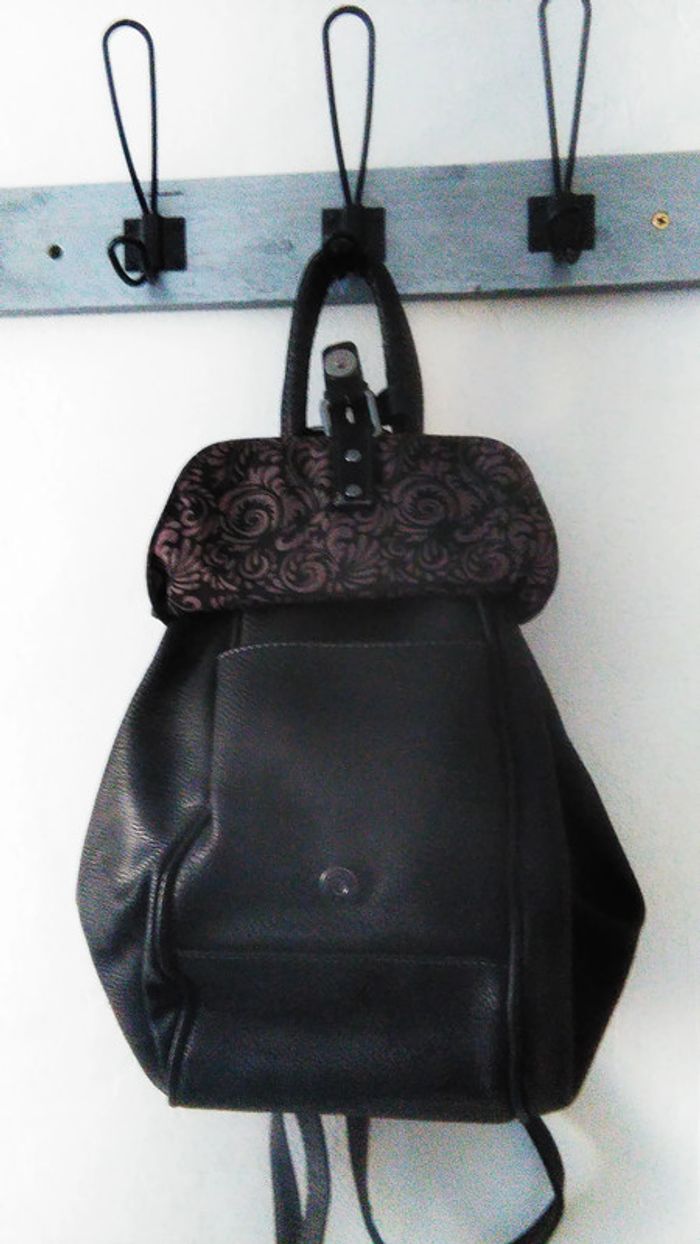 Sac à dos sac à main noir - photo numéro 3