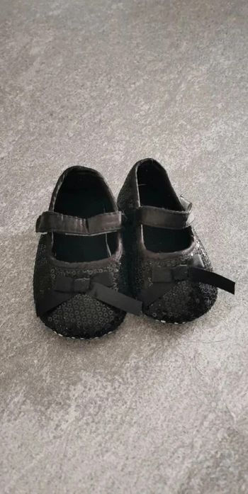 Chaussures ballerines chic bébé fille 9/12 mois comme neuvesNoël